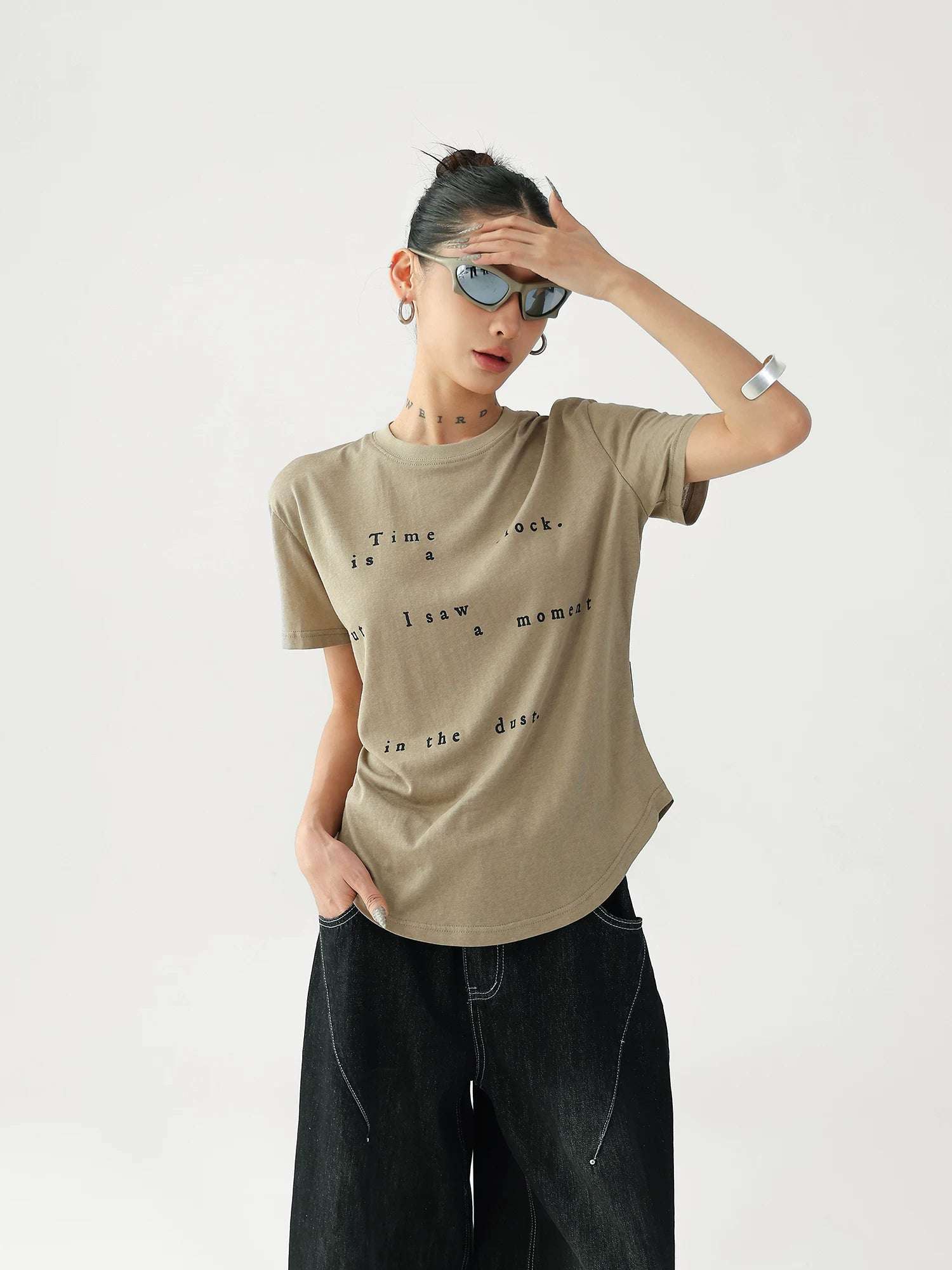Curved Hem Letter Print Short-Sleeve T-Shirt