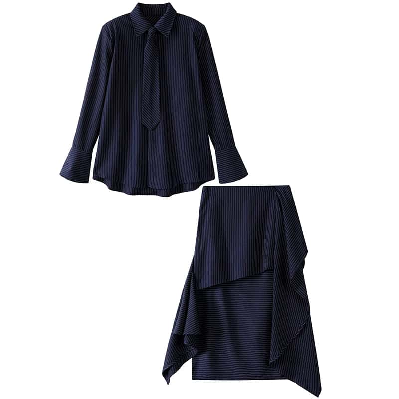 Camicia a righe e gonna asimmetrica (vendute separatamente)