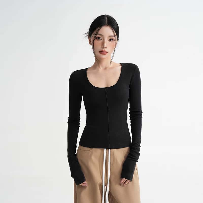 Woll-Longsleeve mit Rundhalsausschnitt (Figurbetont)